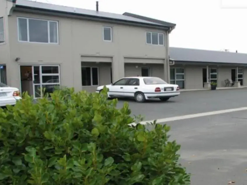 St Johns court motel
