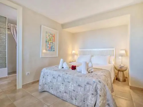 Holiday Home Petite Fleur by Interhome