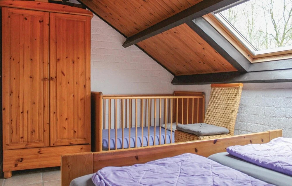 Awesome Home in Bruinisse With 3 Bedrooms and Wifi