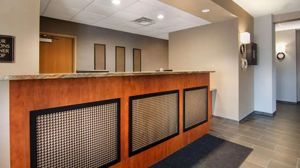Comfort Suites Blaine