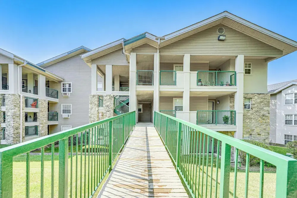 Lovely Branson Resort w/ Pools, Golf & Arcade