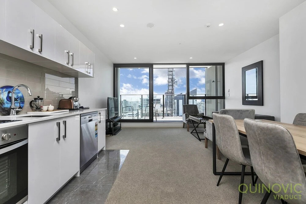 QV Chic Apartment with Amazing Views - 888
