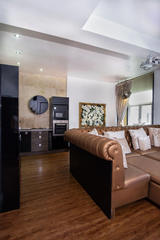 Signature Living Bold Street