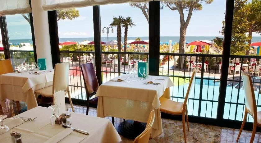 Termini Beach Hotel & Suites