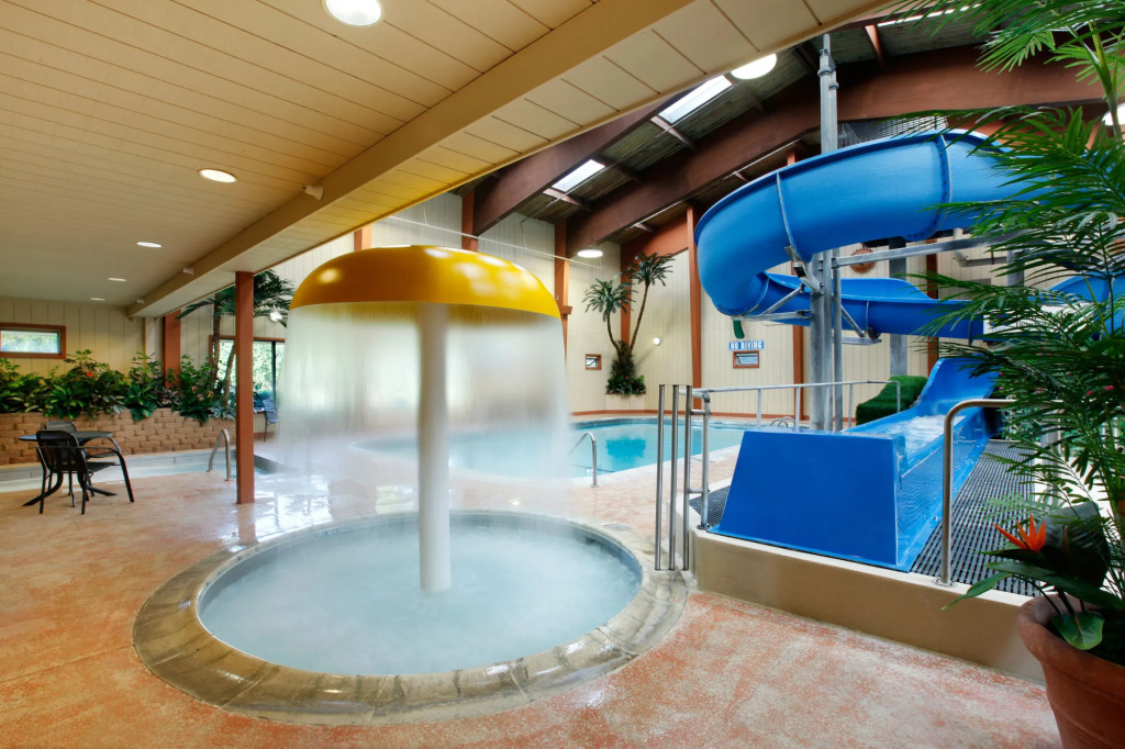 Quality Inn & Suites Detroit Lakes