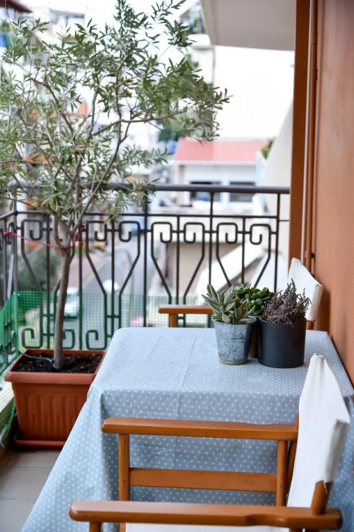 Two bedroom apartment in Kesariani