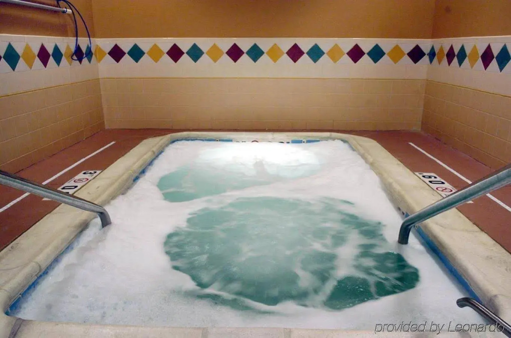 Holiday Inn Express Hotel & Suites Fort Wayne by IHG