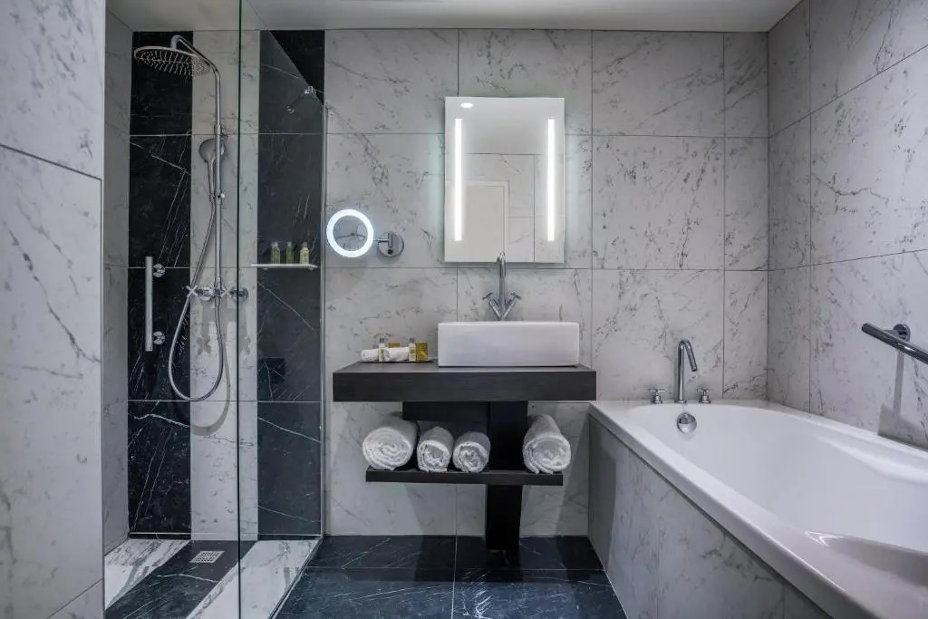 Hotel du Roi & Spa by SOWELL COLLECTION