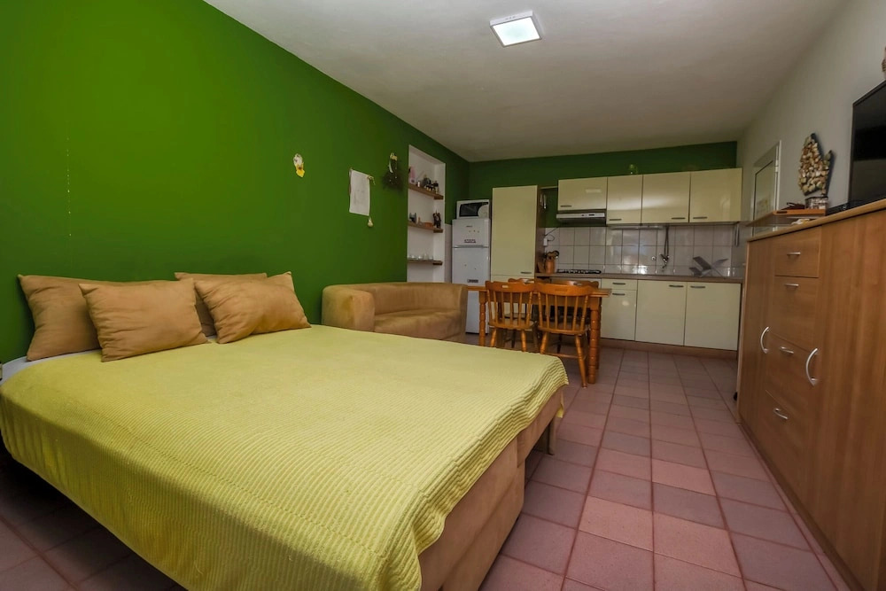 Apartments Sanda
