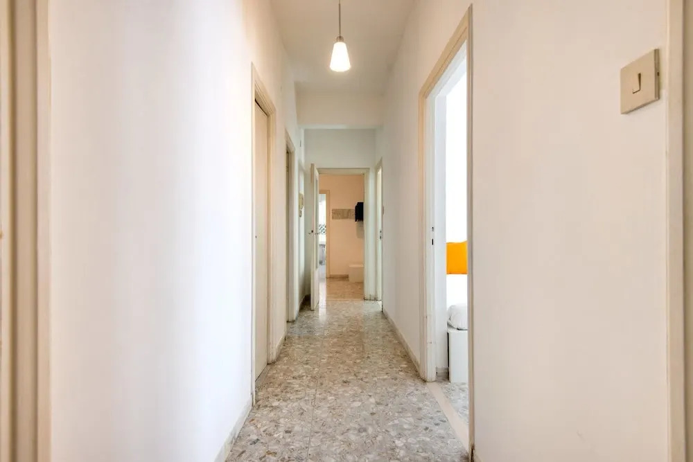 Very Spacious 3 Beds Flat in a Great Area