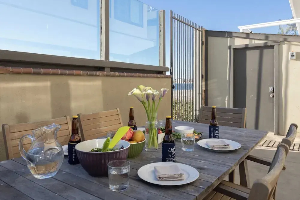Beachfront+private Beach Access, Pool+hot Tub, Oceanview Sail Bay by Avantstay
