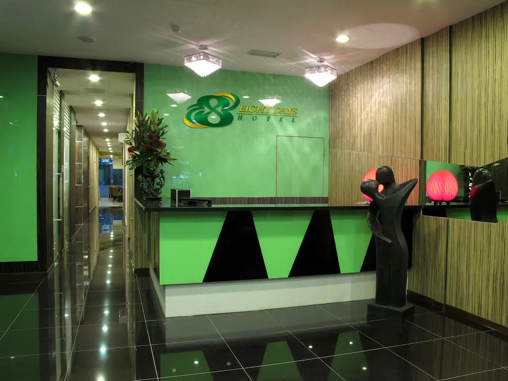 Eight Days Boutique Hotel - Permas Jaya