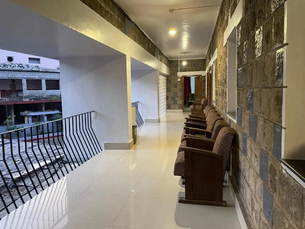 Caveri Residency