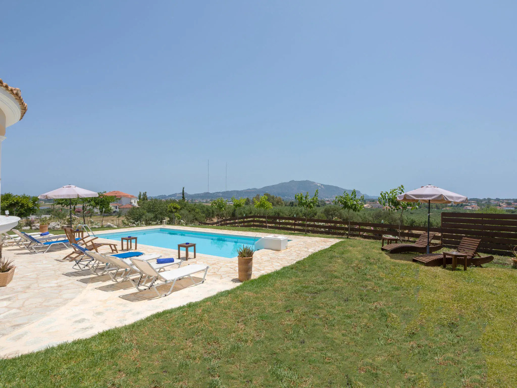 Villa in Kalpaki With Private Pool