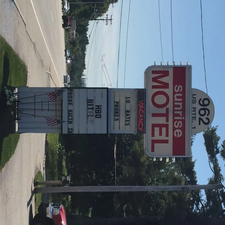 Sunrise Motel