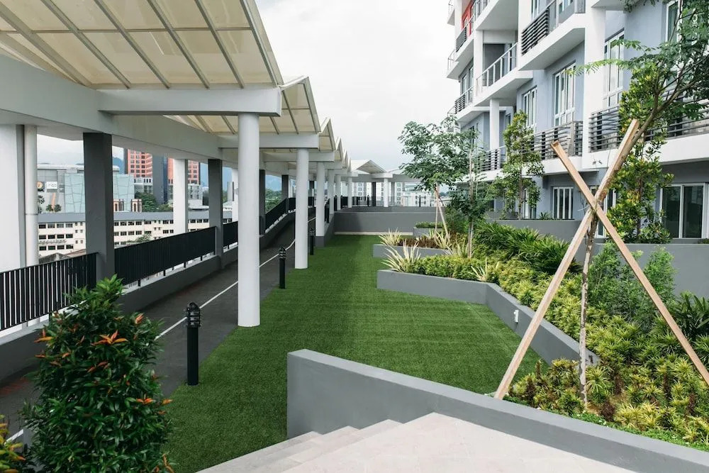 Octagon Ipoh by Plush