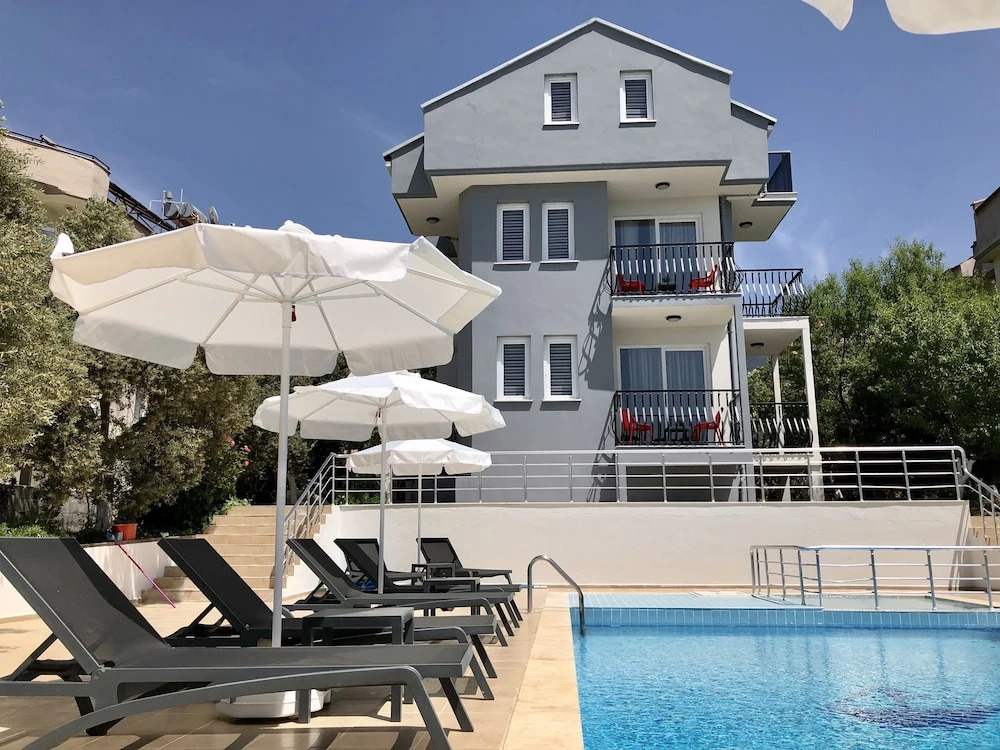 Platinum Apartments