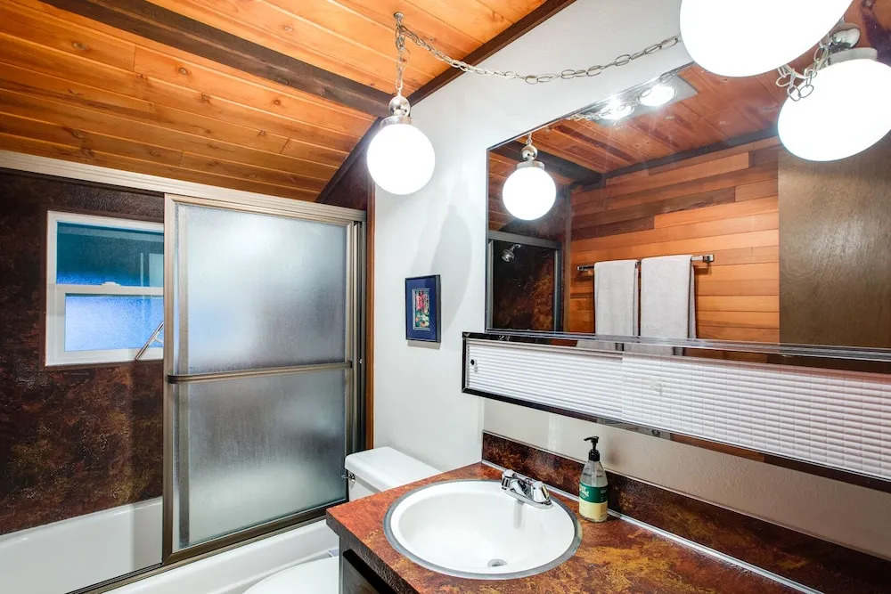 Snowline Cabin #45 - A Traditional Mountain Family Chalet!