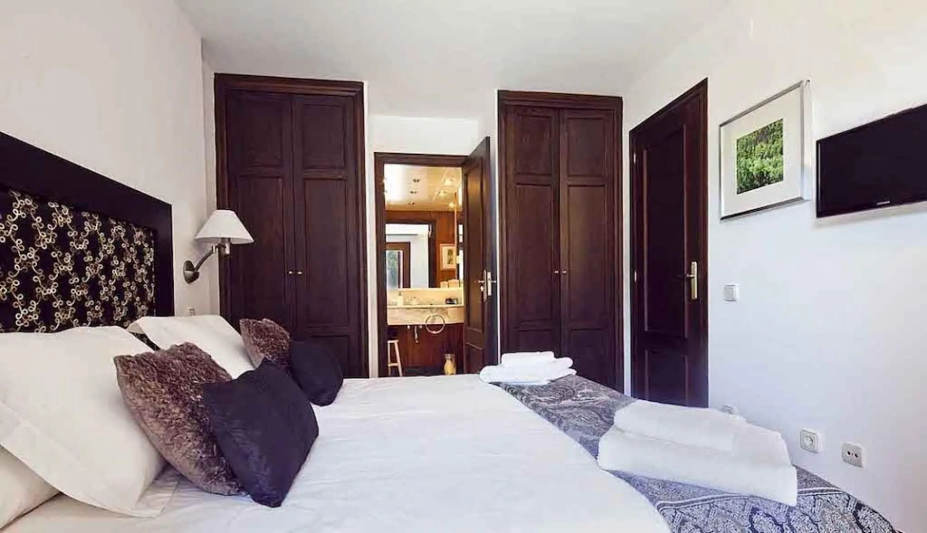 Luderna - Apartamento con terraza Bonaigua B3 Toran