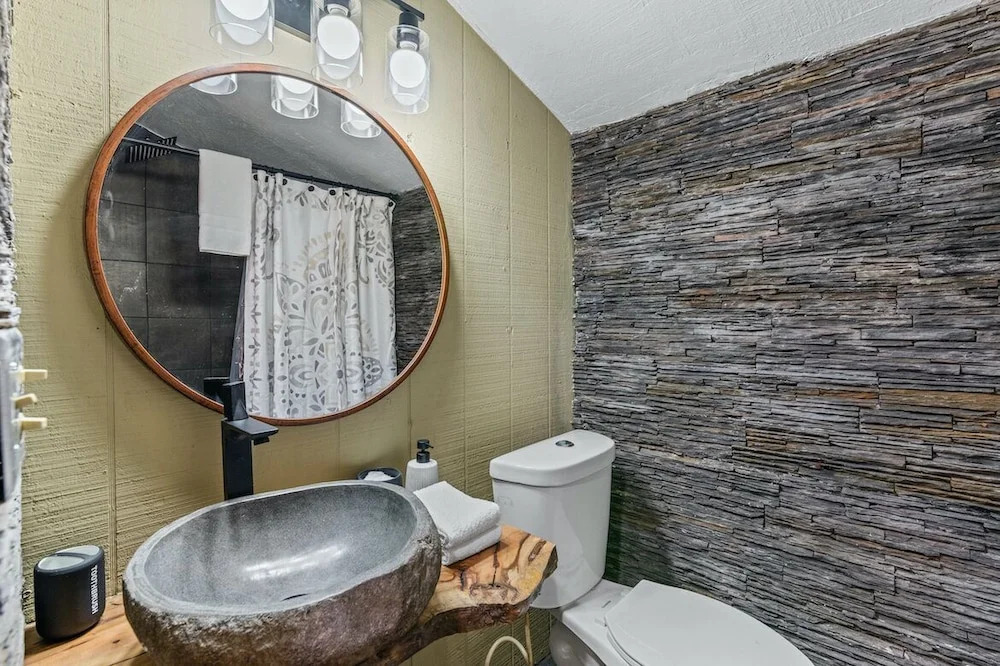 Stylish Cabin w/ Hot Tub, Games & More!