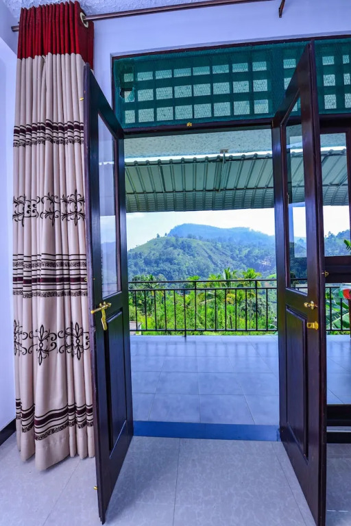 Dimuthu Home Stay