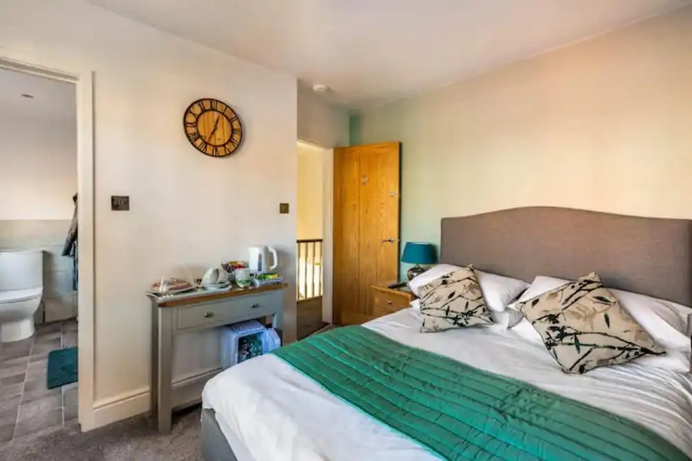 Camaraderie Guest House