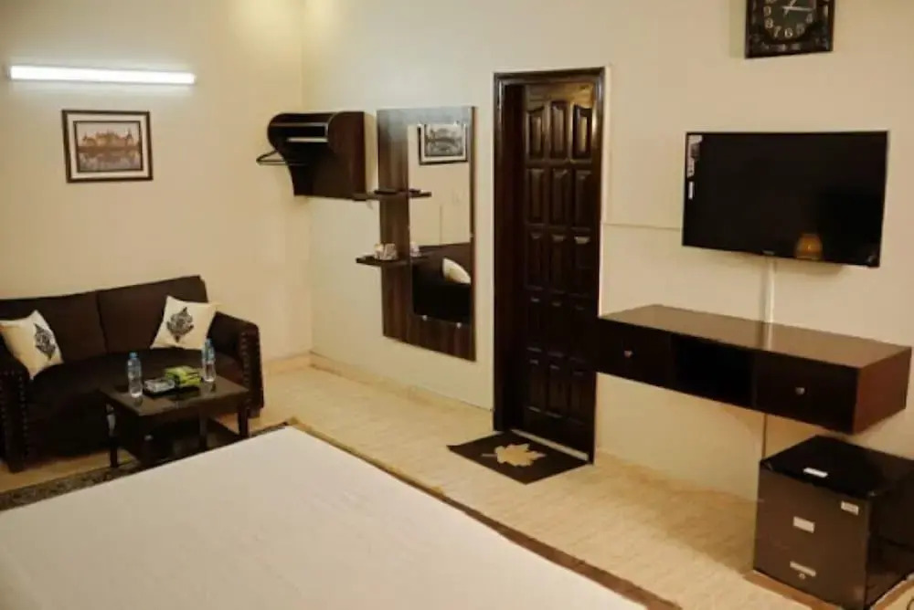 DHA Hotel Karachi Defence