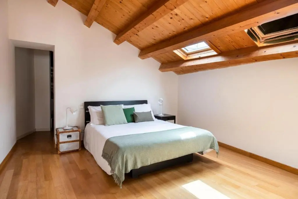 Vittorio Emanuele Charming Central Flats