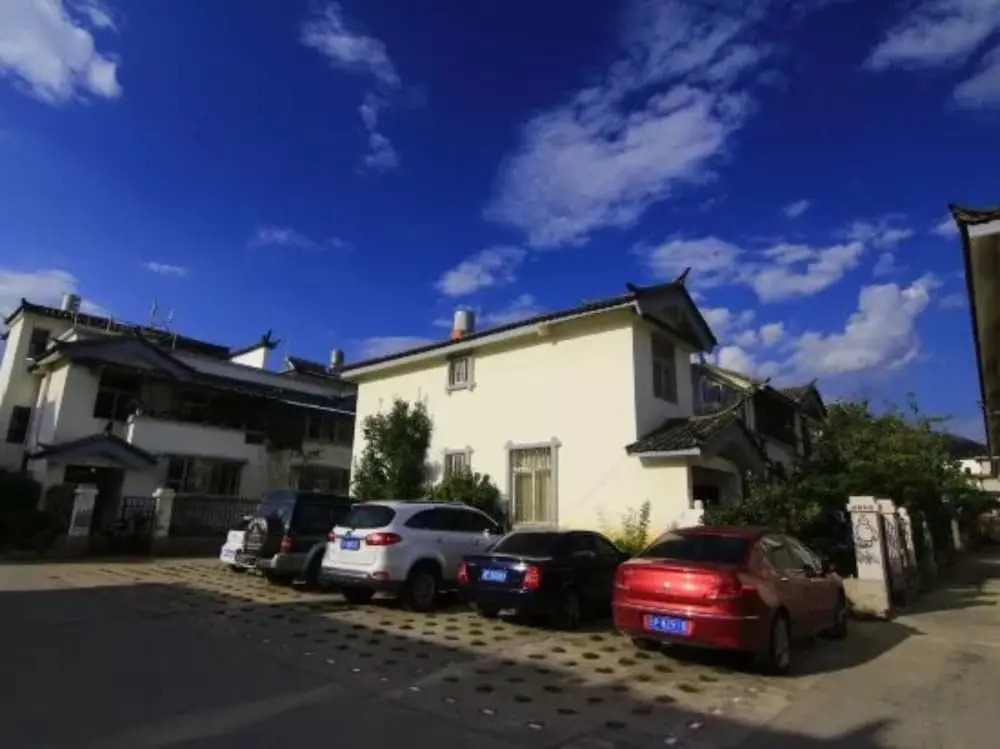 Yitravel Hostel