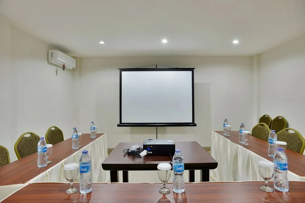 Zen Rooms Near TB Simatupang