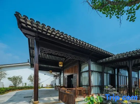 Floral · Nanjing Yunshang Wenquan Homestay (Bulao Village)