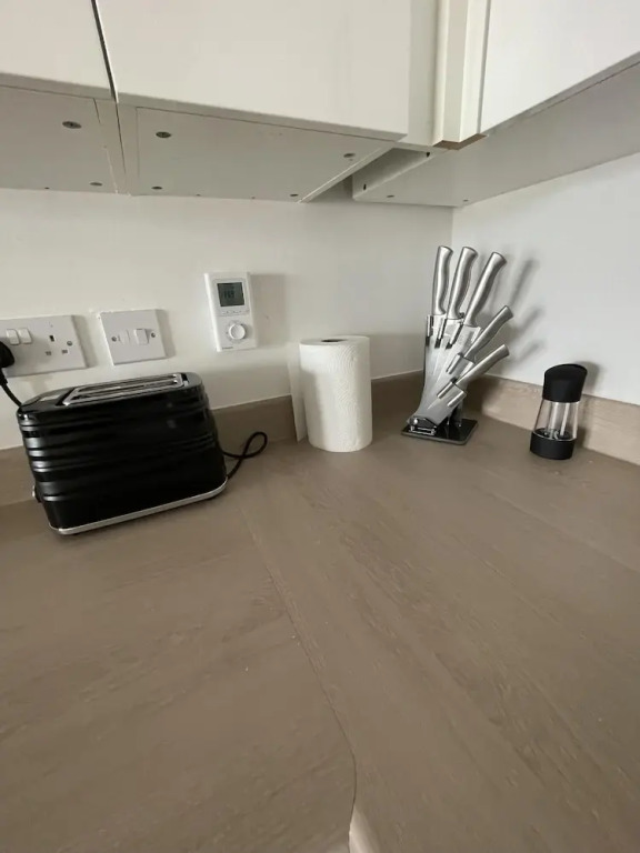 Modern 2-Bed Apartment in the heart of Salford Quays