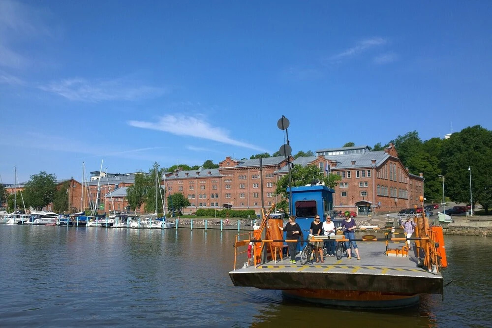 Riverside Lux, Sauna, 2 underground car parking