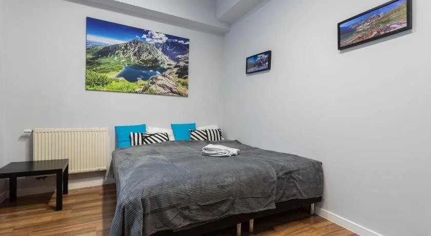 Target Hostel