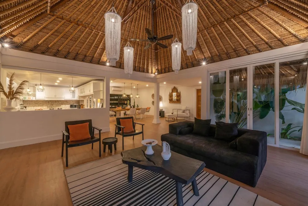 Villa Kelapa Putih