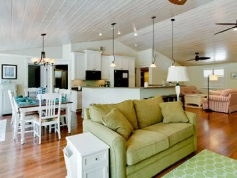 Paradise Pointe