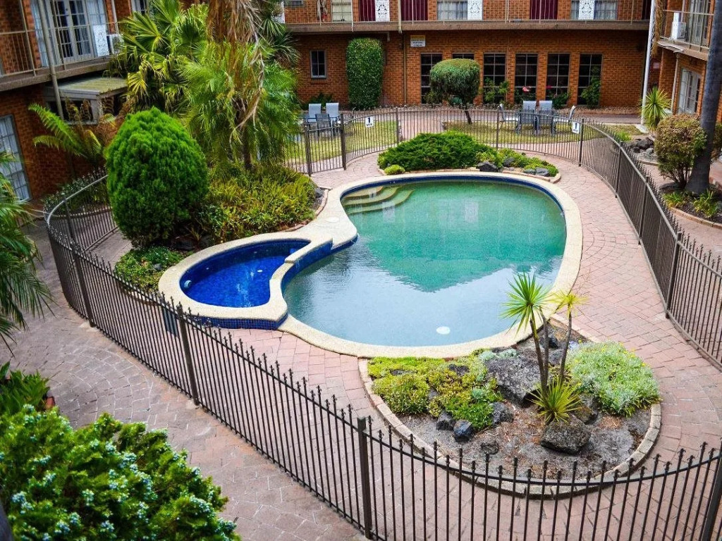 Quality Hotel Melbourne Airport