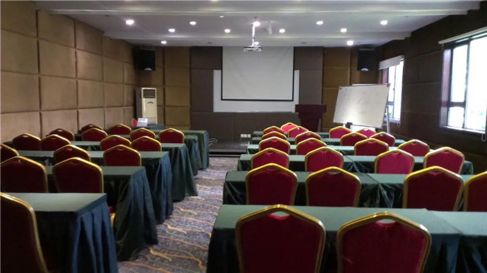 Phoenix Regalia Hotel (Chengdu Taisheng)