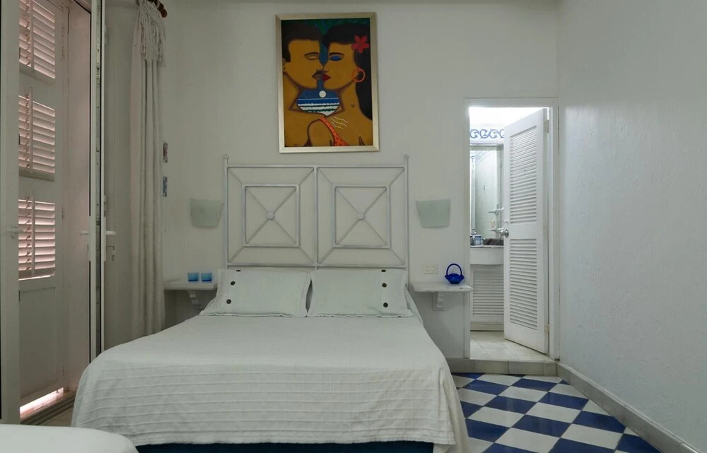 Incredible 3BR Apartment w Pool Rooftop in Centro Amurallado