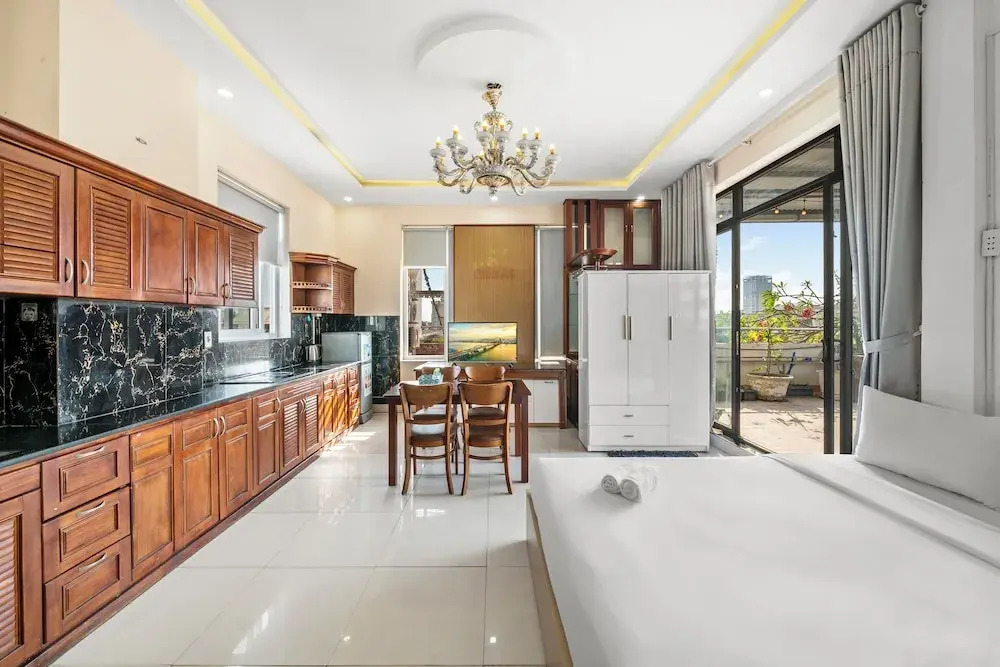 Kis Hotel & Apartment