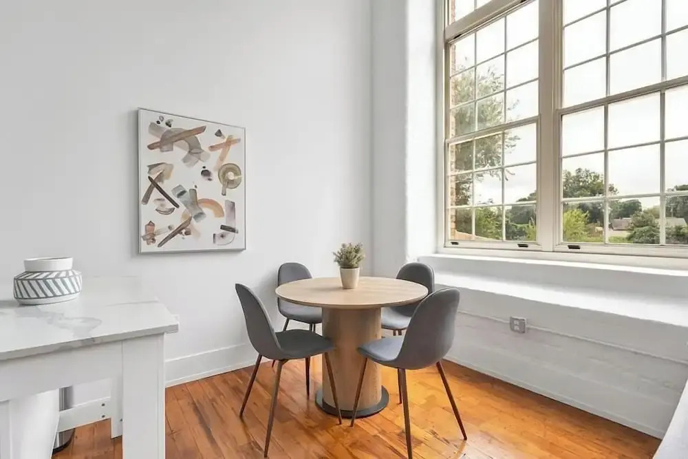 Landing Stylish 1BD Yoga Studio Gym