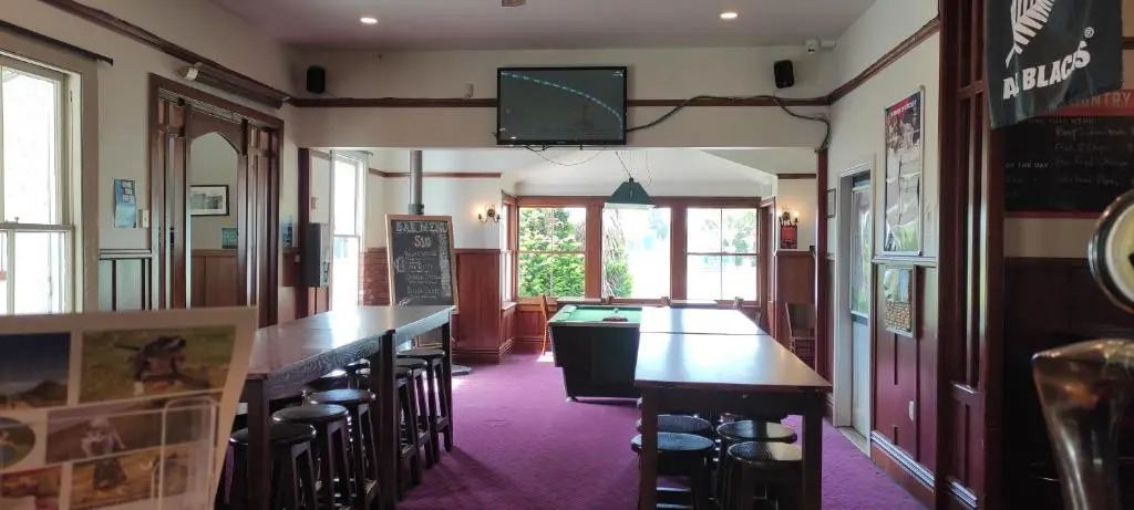 South Rakaia Hotel