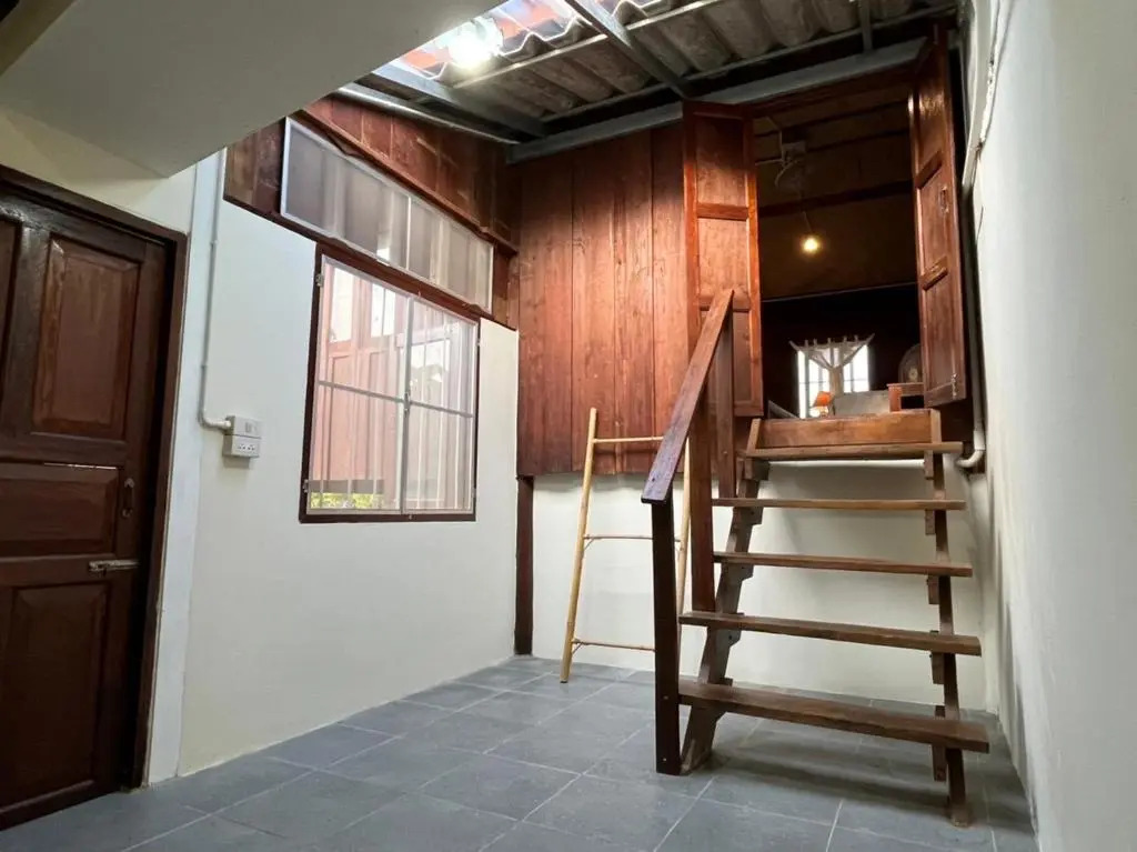 Brown House Chiangdao