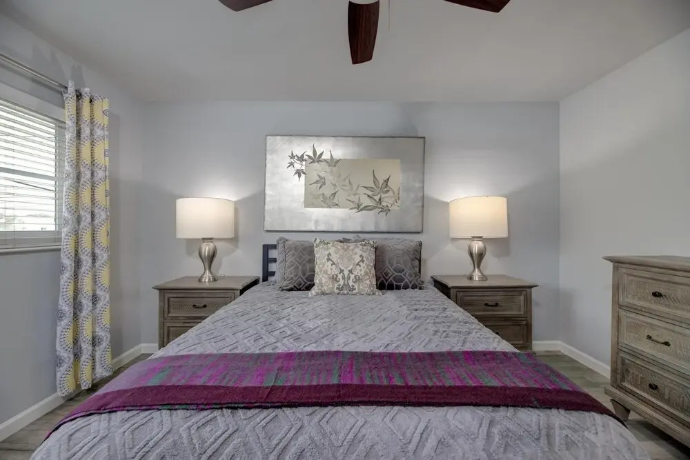 Cute Apt Close To Downtown, Long Beach! 1 Bedroom Apts by RedAwning