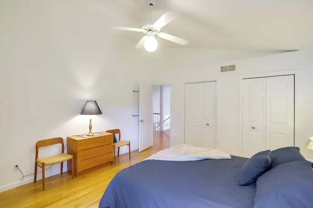 Modern & Spacious Home - 6 Mi to Dtwn South Bend