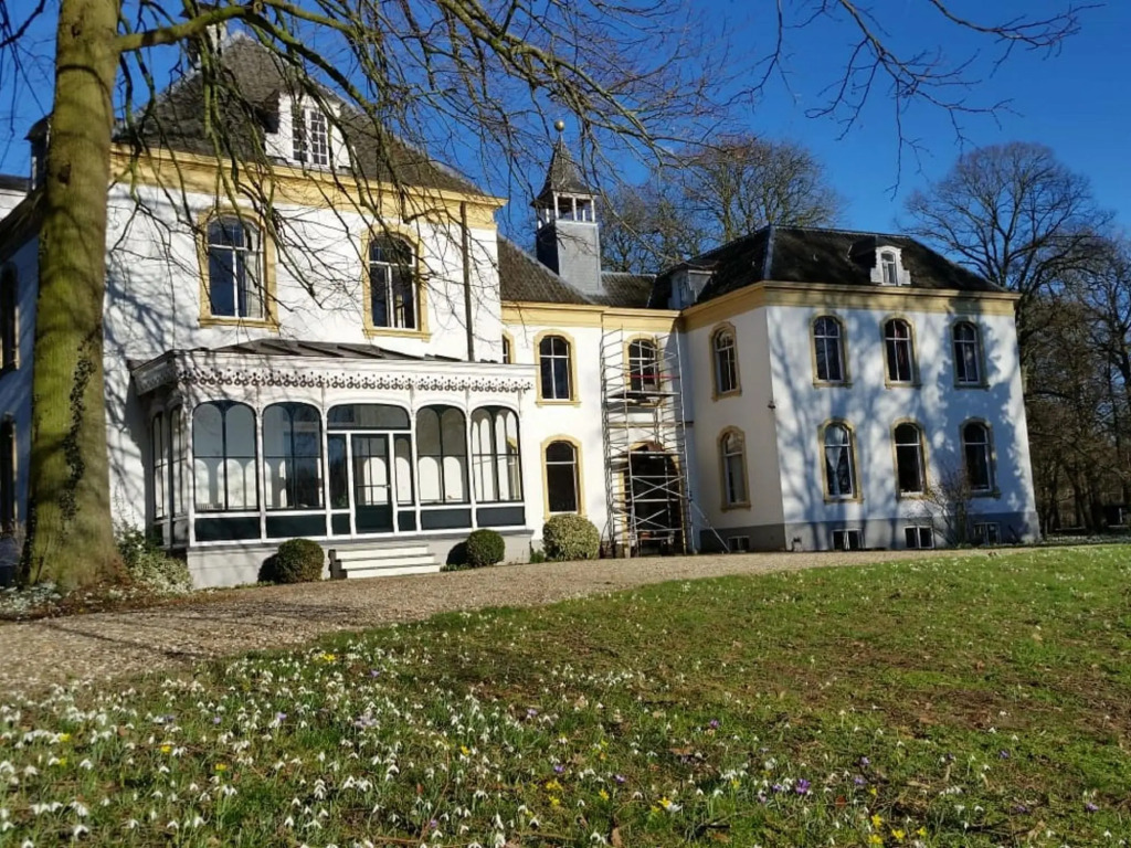 Spacious holiday farm in Bronckhorst with private garden