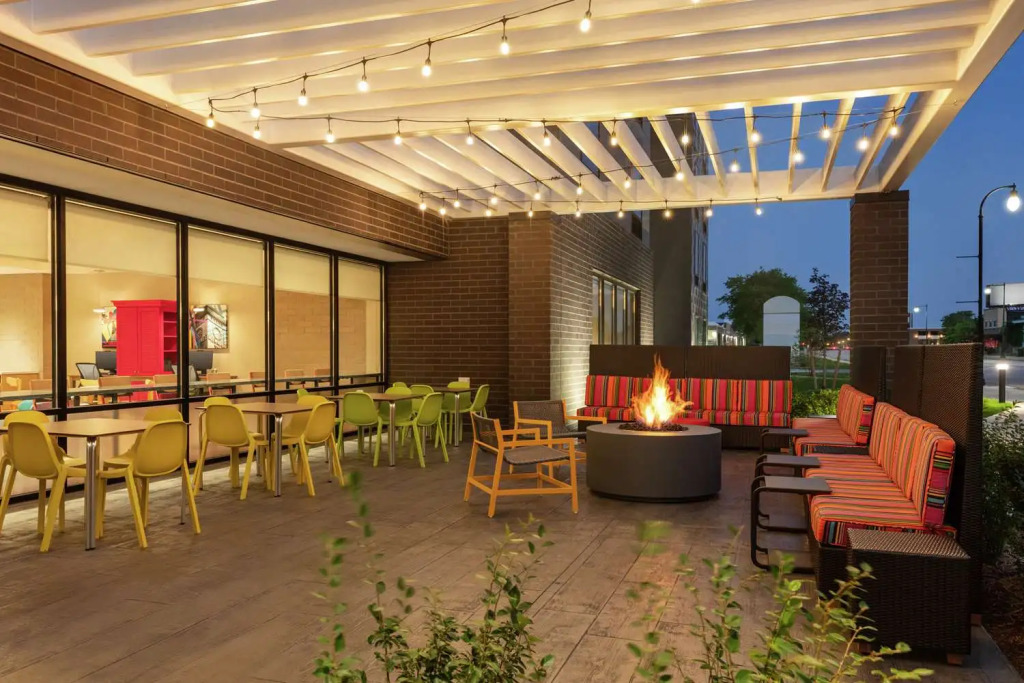 Home2 Suites By Hilton Milwaukee West