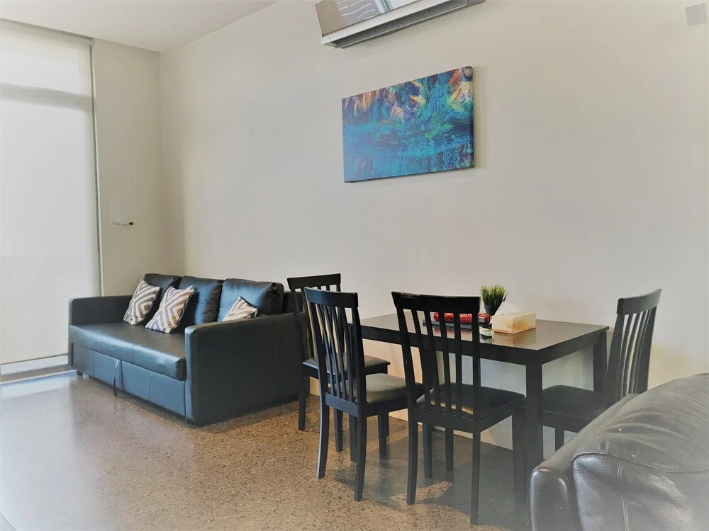 Readyset Townhouses Docklands