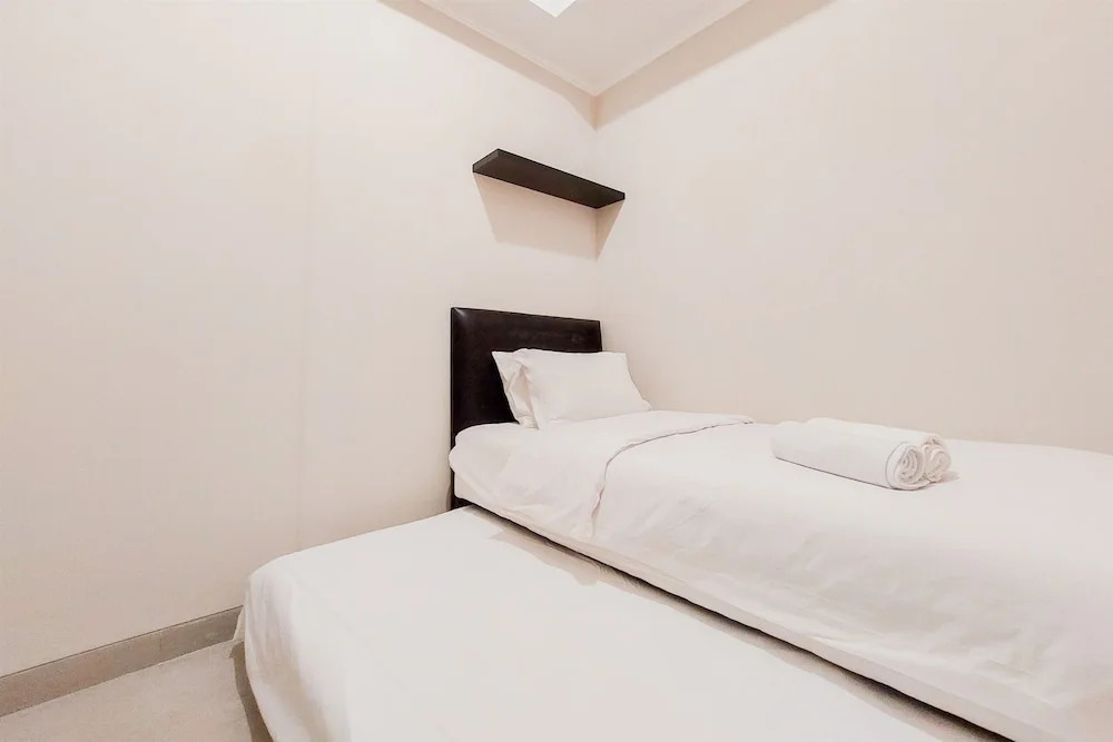 Modern And Warm 2Br At Menara Jakarta Kemayoran Apartment