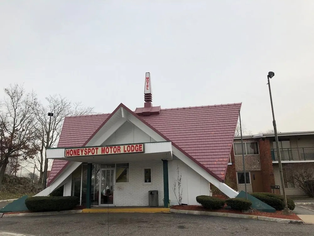 Honeyspot Motor Lodge